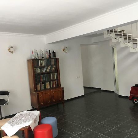 Guest House Maxim 马钦加里 外观 照片