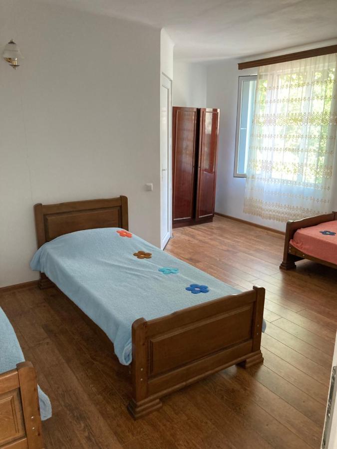 Guest House Maxim 马钦加里 外观 照片