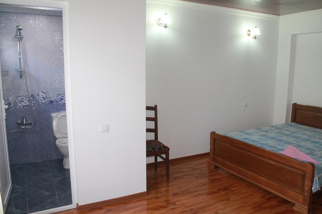 Guest House Maxim 马钦加里 外观 照片