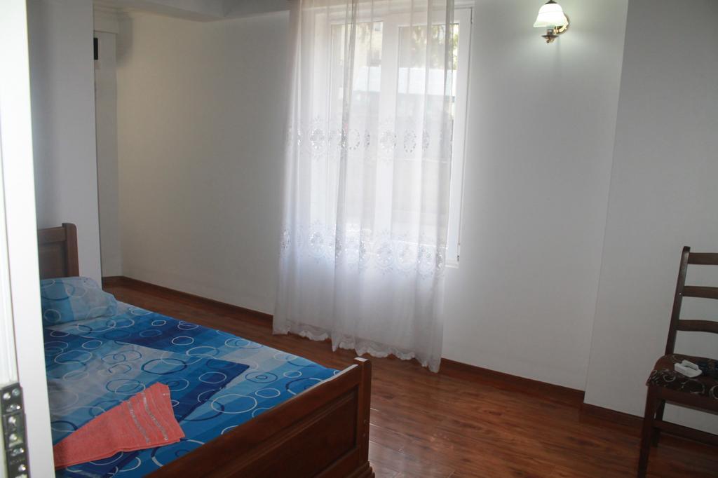 Guest House Maxim 马钦加里 外观 照片