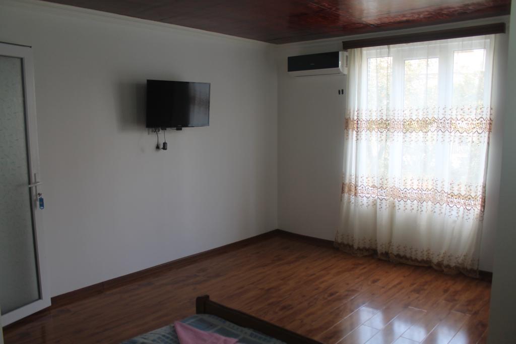 Guest House Maxim 马钦加里 外观 照片