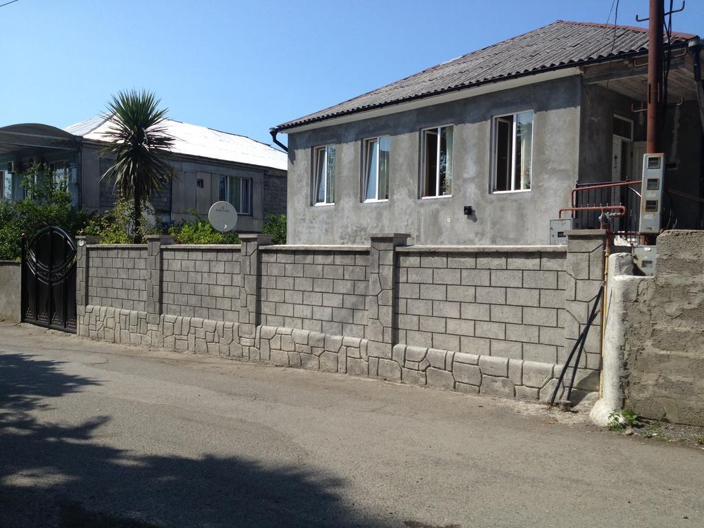 Guest House Maxim 马钦加里 外观 照片