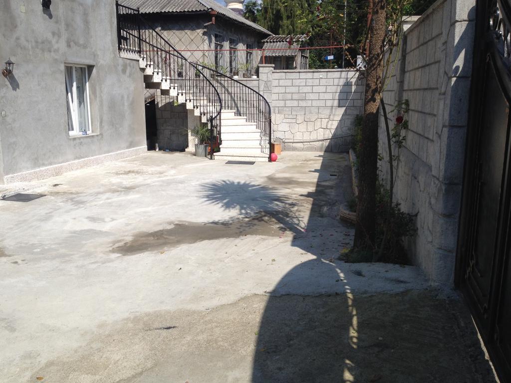 Guest House Maxim 马钦加里 外观 照片