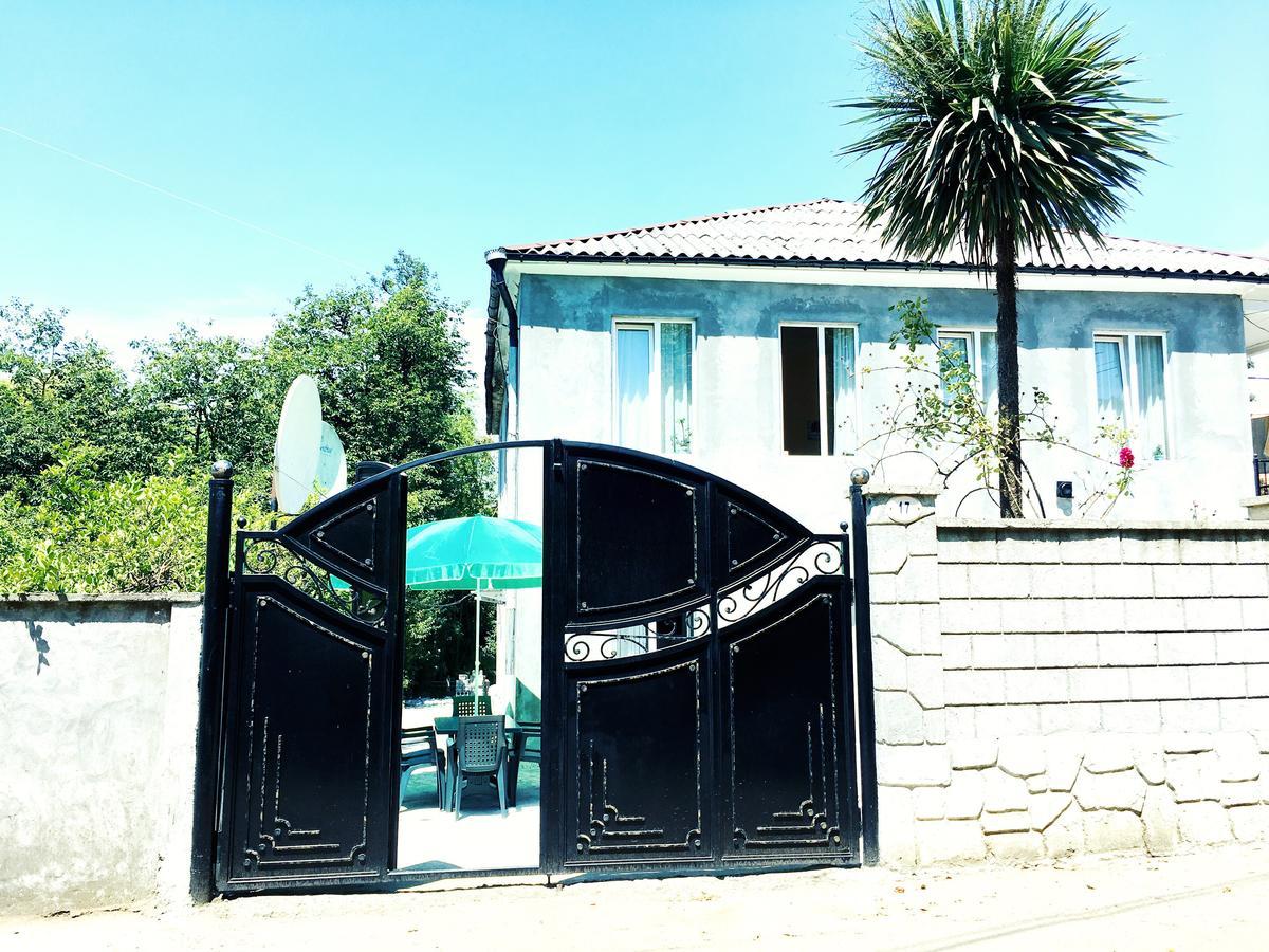 Guest House Maxim 马钦加里 外观 照片